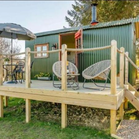 Вилла Pooks Rest Hurst Green  Экстерьер фото